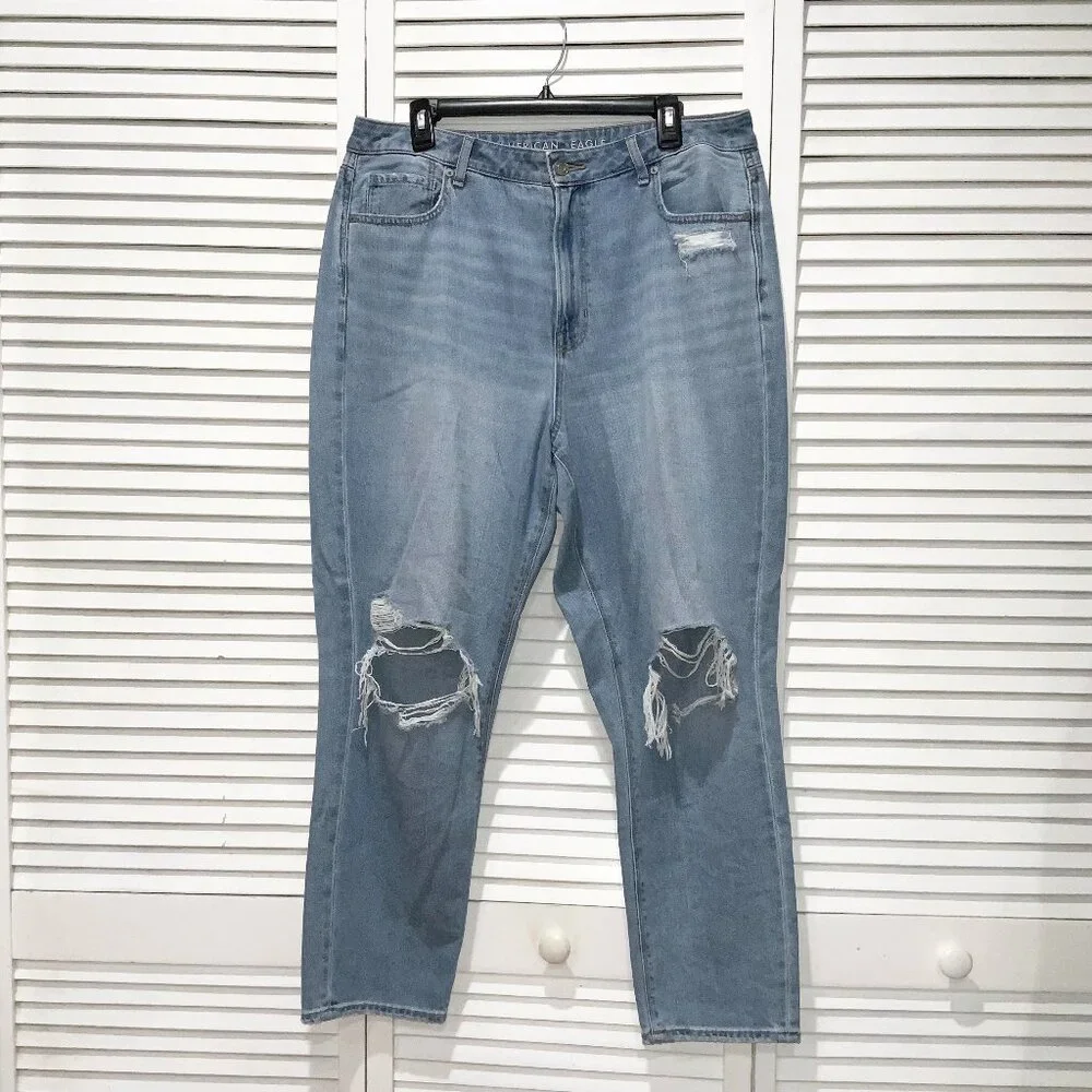 American Eagle Light-Wash High Waisted Ripped Jeans Size 16 Regular - Picture 1 of 3